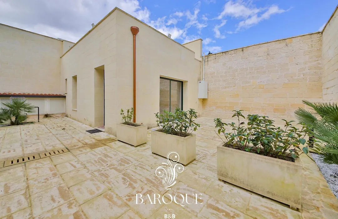 Baroque B&B-1